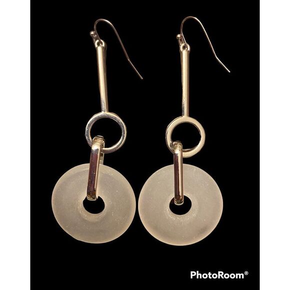 NWOT R.J. Graziano Woman’s OS Gorgeous Circle Drop Earrings With Bonus B… - Picture 2 of 4